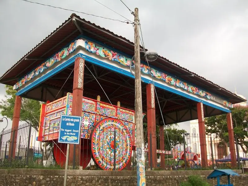 La Carreta Típica y el Boyeo Sarchí